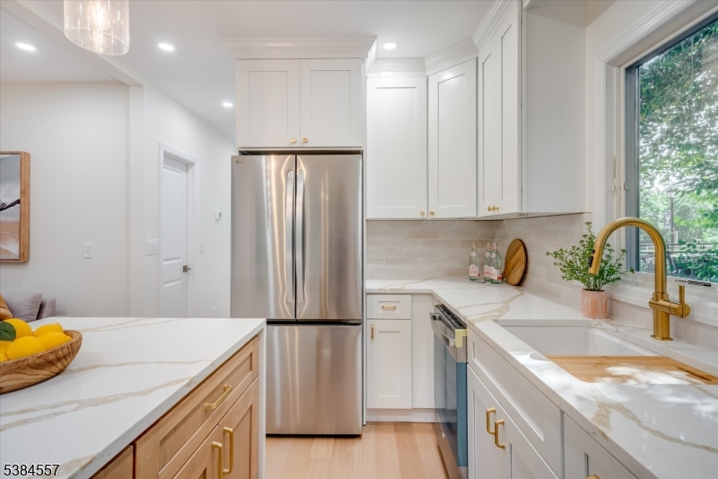 5 Brookside Drive