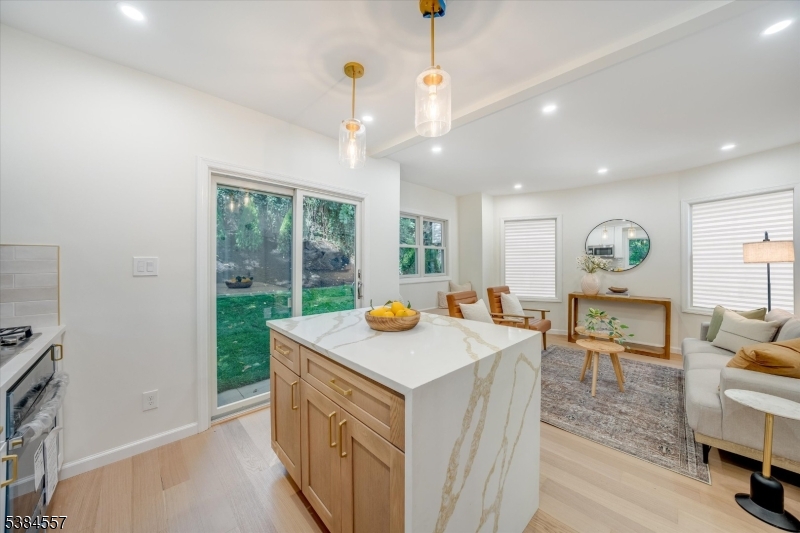 5 Brookside Drive