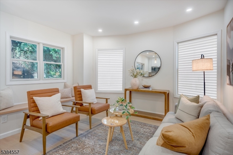 5 Brookside Drive