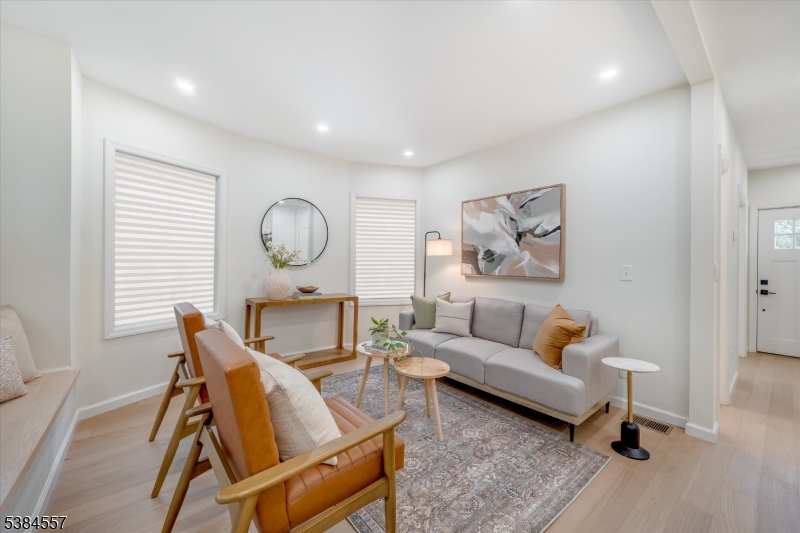 5 Brookside Drive