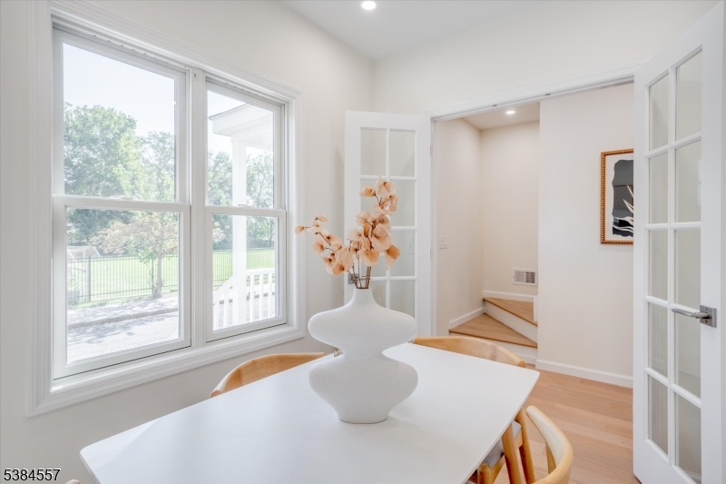 5 Brookside Drive