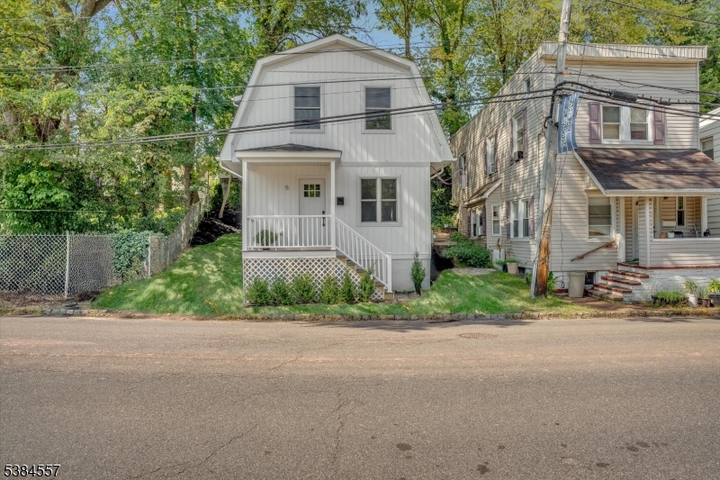 5 Brookside Drive