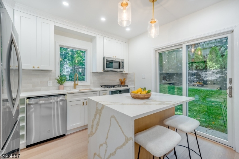 5 Brookside Drive