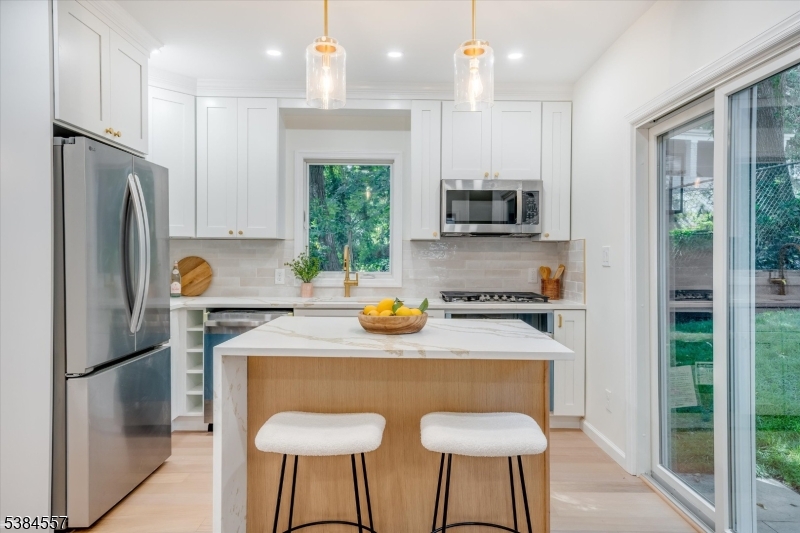 5 Brookside Drive