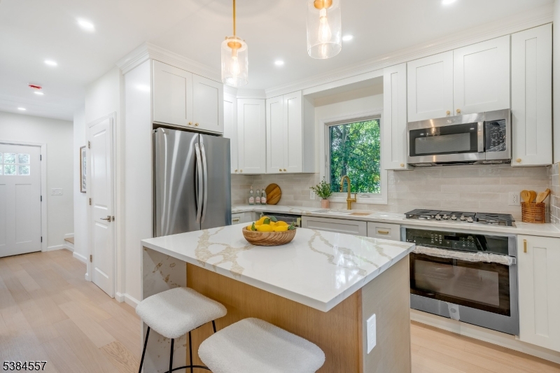 5 Brookside Drive