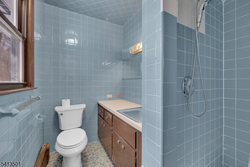 15 Winding Brook Way