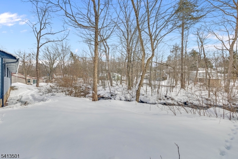 15 Winding Brook Way