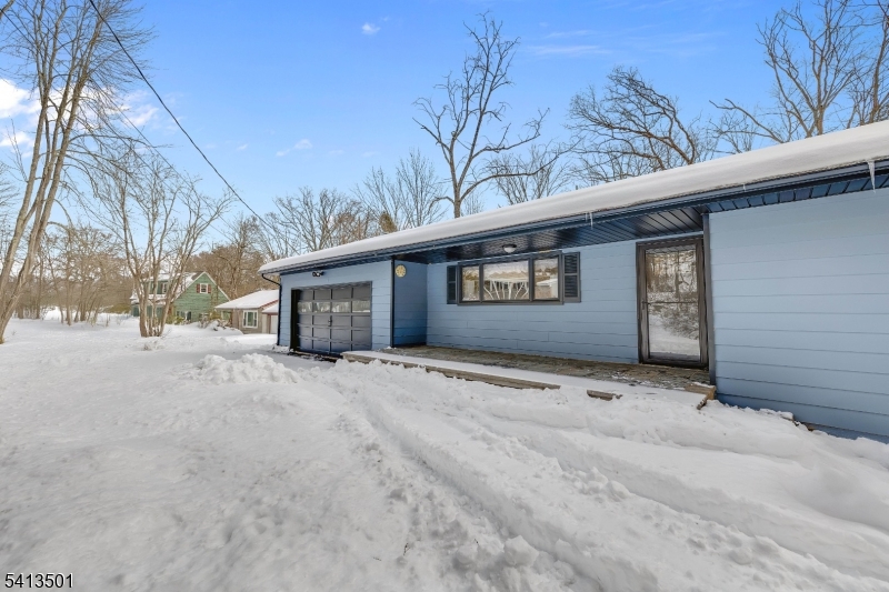 15 Winding Brook Way