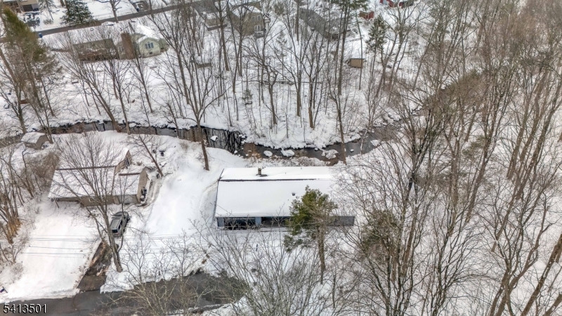 15 Winding Brook Way