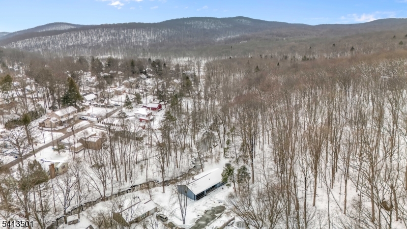 15 Winding Brook Way