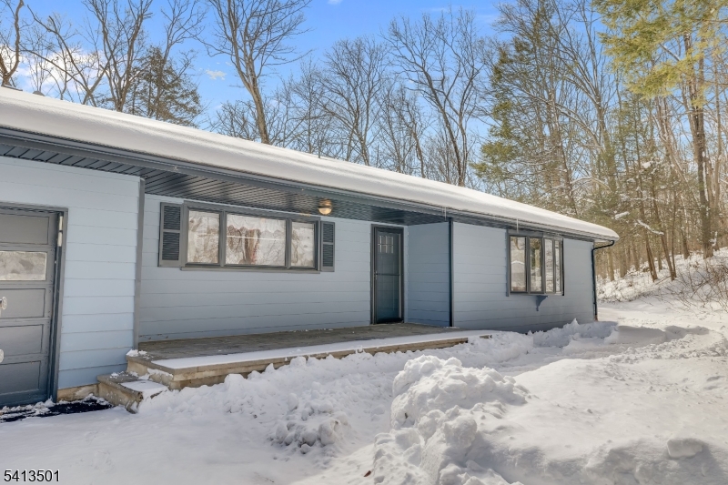 15 Winding Brook Way