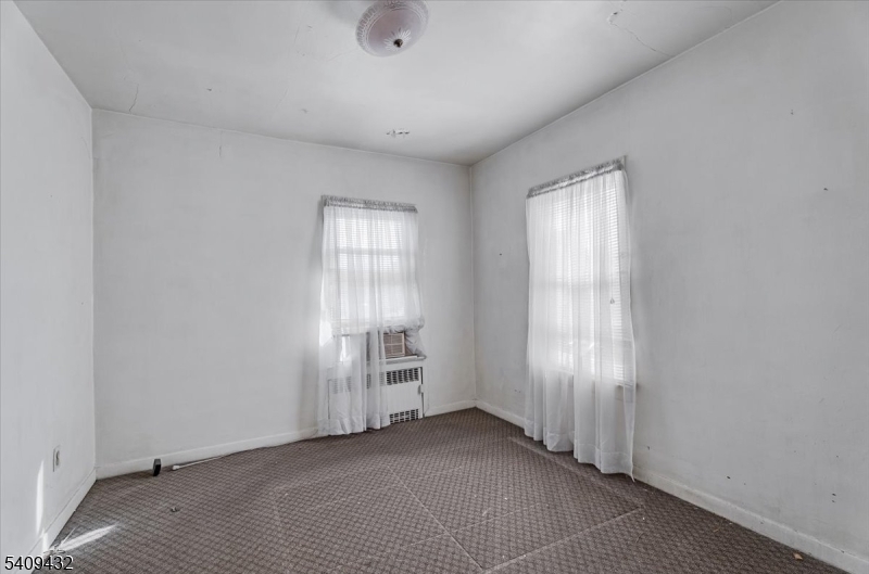 1200 Salem Ave