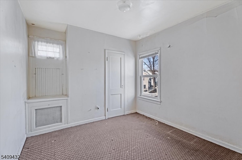 1200 Salem Ave