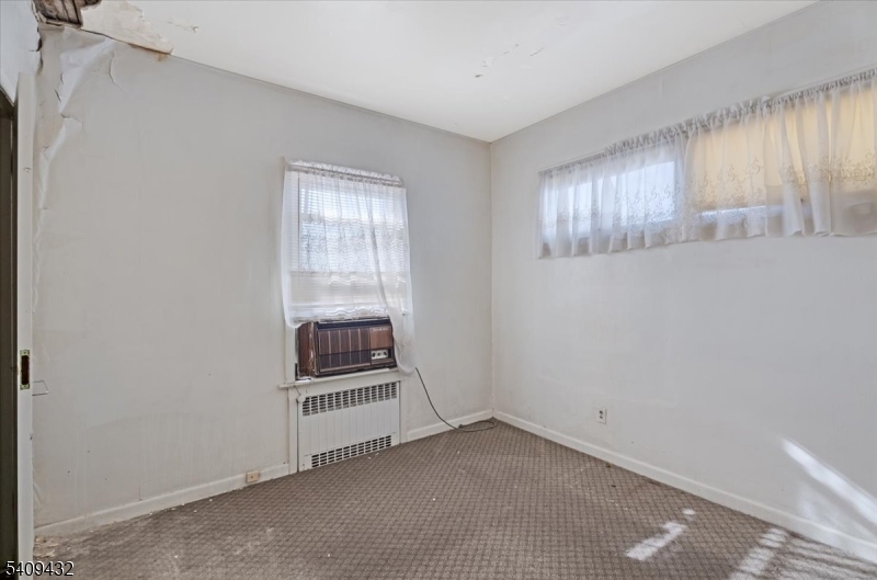 1200 Salem Ave