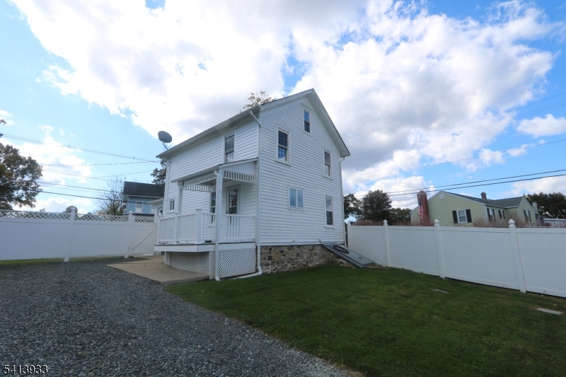 242 Us Highway 46