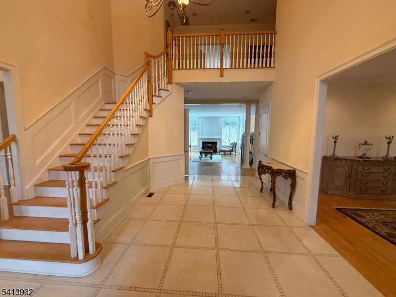 6 Trout Brook Ct