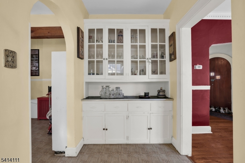 38 Hillside Ave