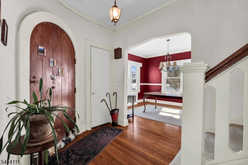 38 Hillside Ave