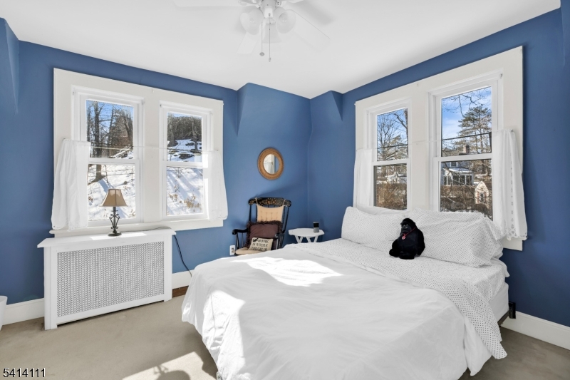 38 Hillside Ave