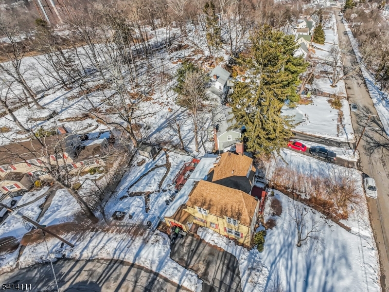 38 Hillside Ave