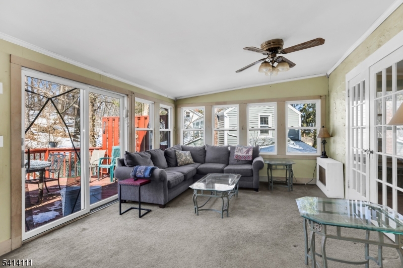 38 Hillside Ave