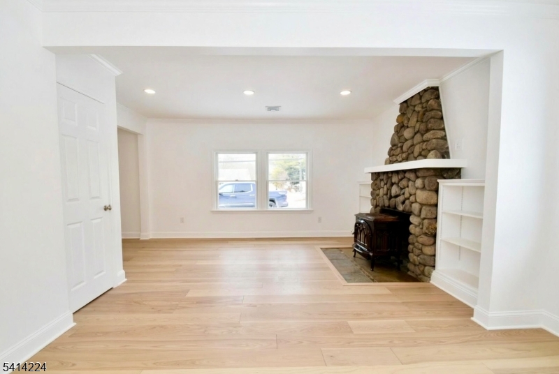 5612 Berkshire Valley Rd