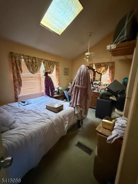 38 Highland Lakes Rd