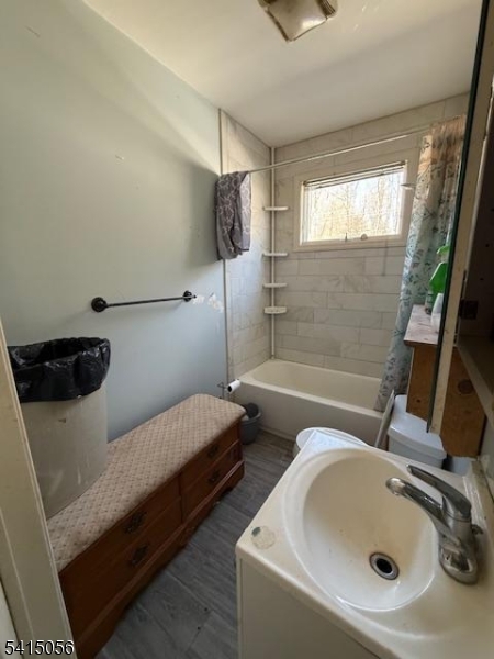 38 Highland Lakes Rd