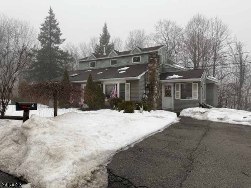 38 Highland Lakes Rd