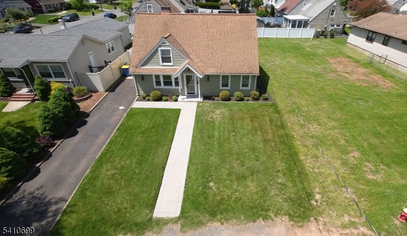 122 Greenbrook Rd