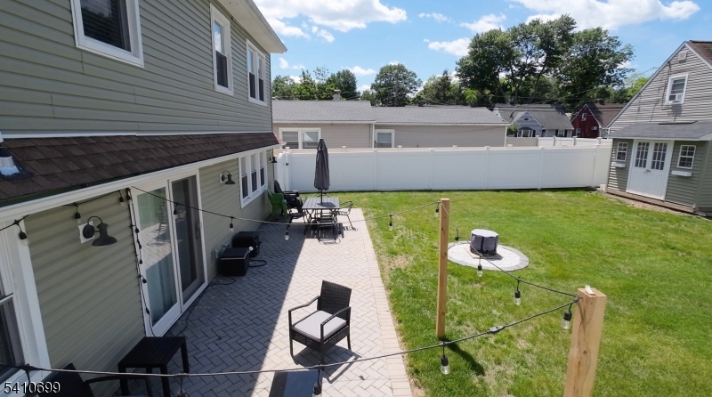 122 Greenbrook Rd