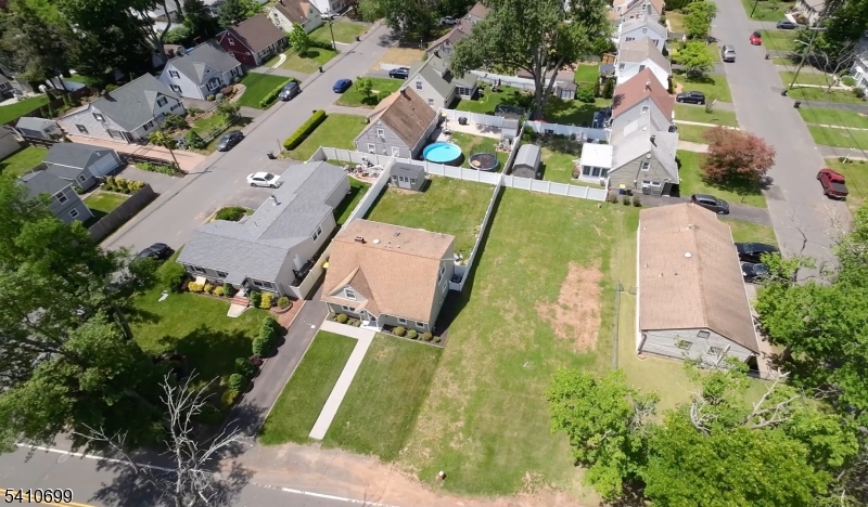 122 Greenbrook Rd