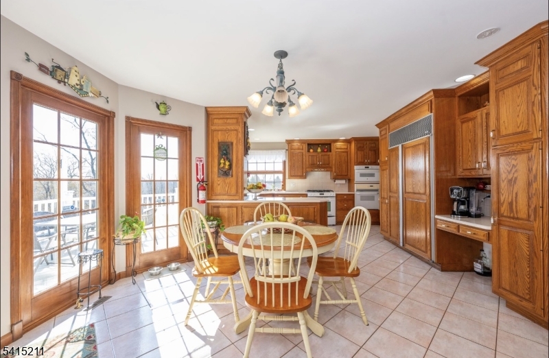 10 Mountain View Dr