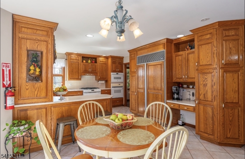 10 Mountain View Dr