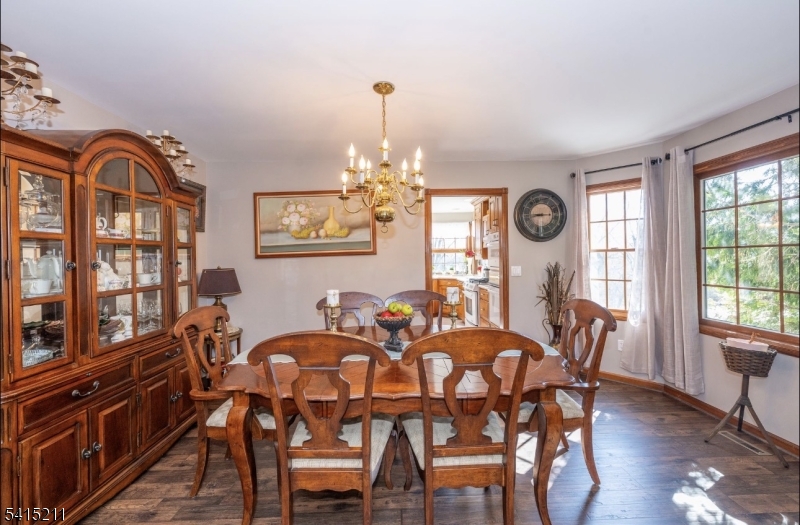 10 Mountain View Dr