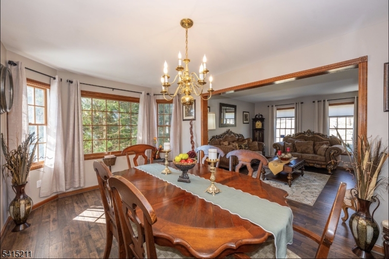10 Mountain View Dr