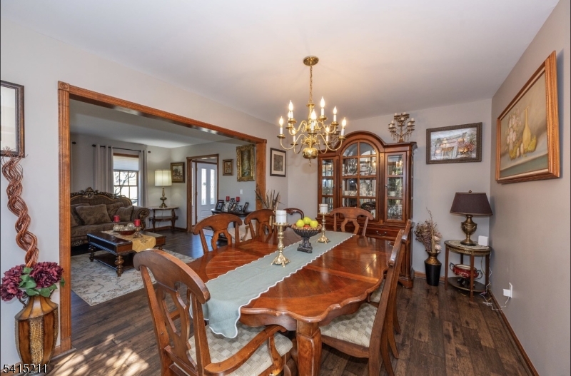 10 Mountain View Dr