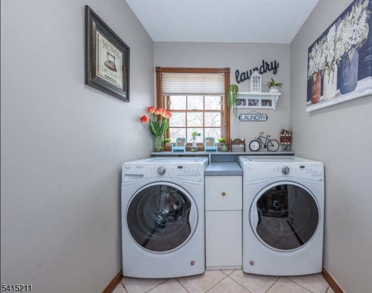 10 Mountain View Dr