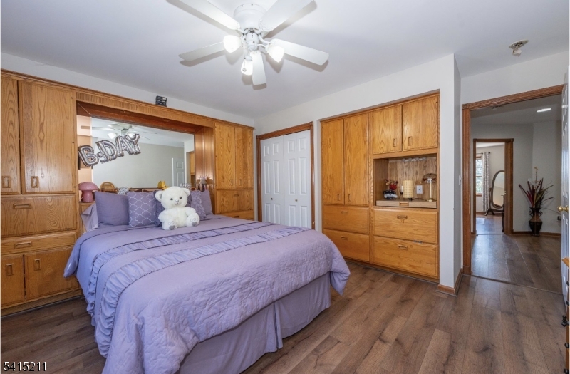 10 Mountain View Dr