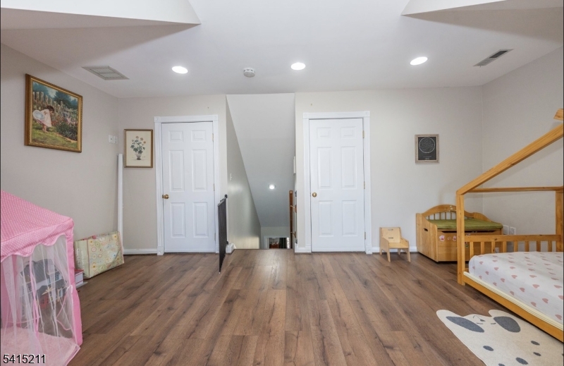 10 Mountain View Dr