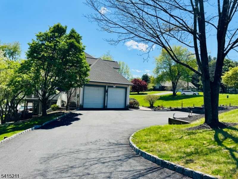 10 Mountain View Dr