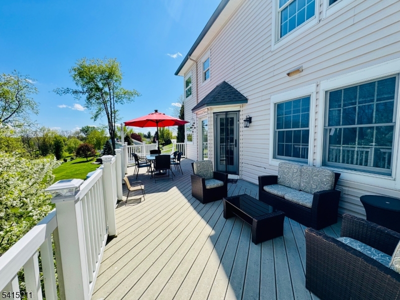 10 Mountain View Dr