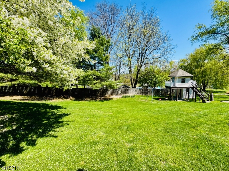 10 Mountain View Dr