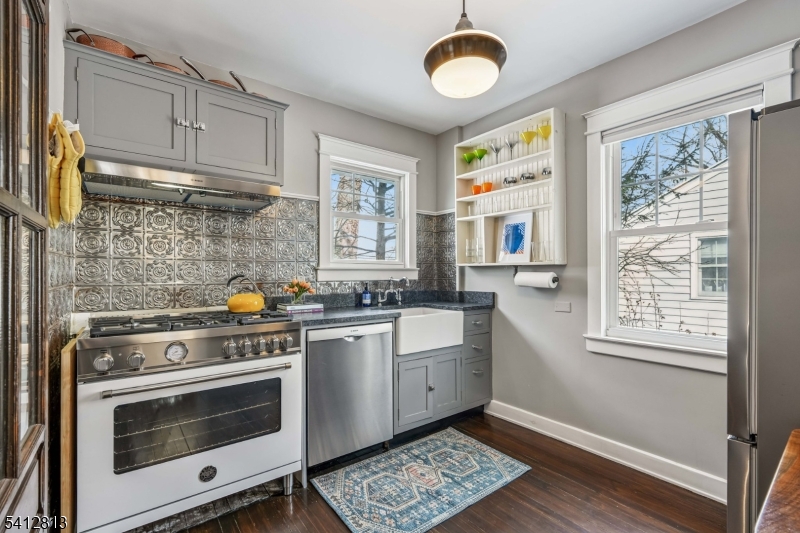 31 Nassau Rd