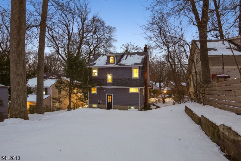 31 Nassau Rd