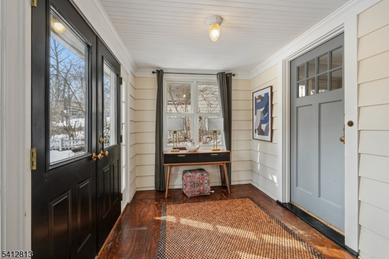 31 Nassau Rd