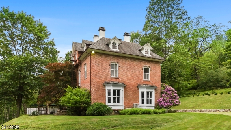 20 Belvidere Ave