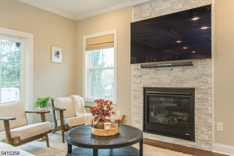 13 Mount Pleasant Pkwy