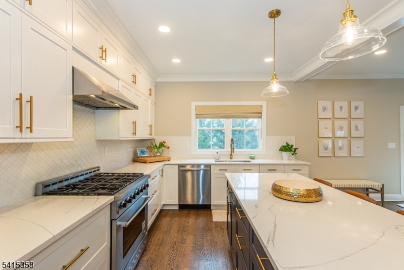 13 Mount Pleasant Pkwy