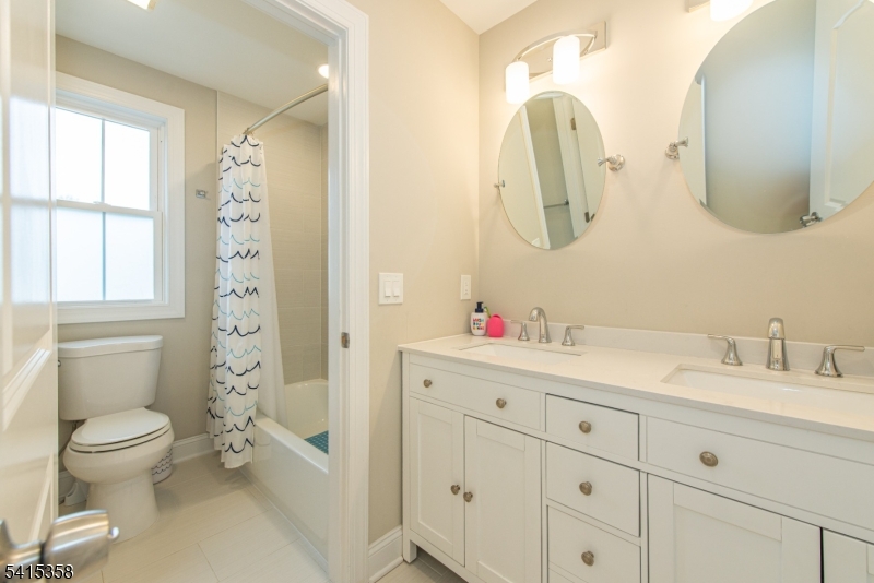 13 Mount Pleasant Pkwy